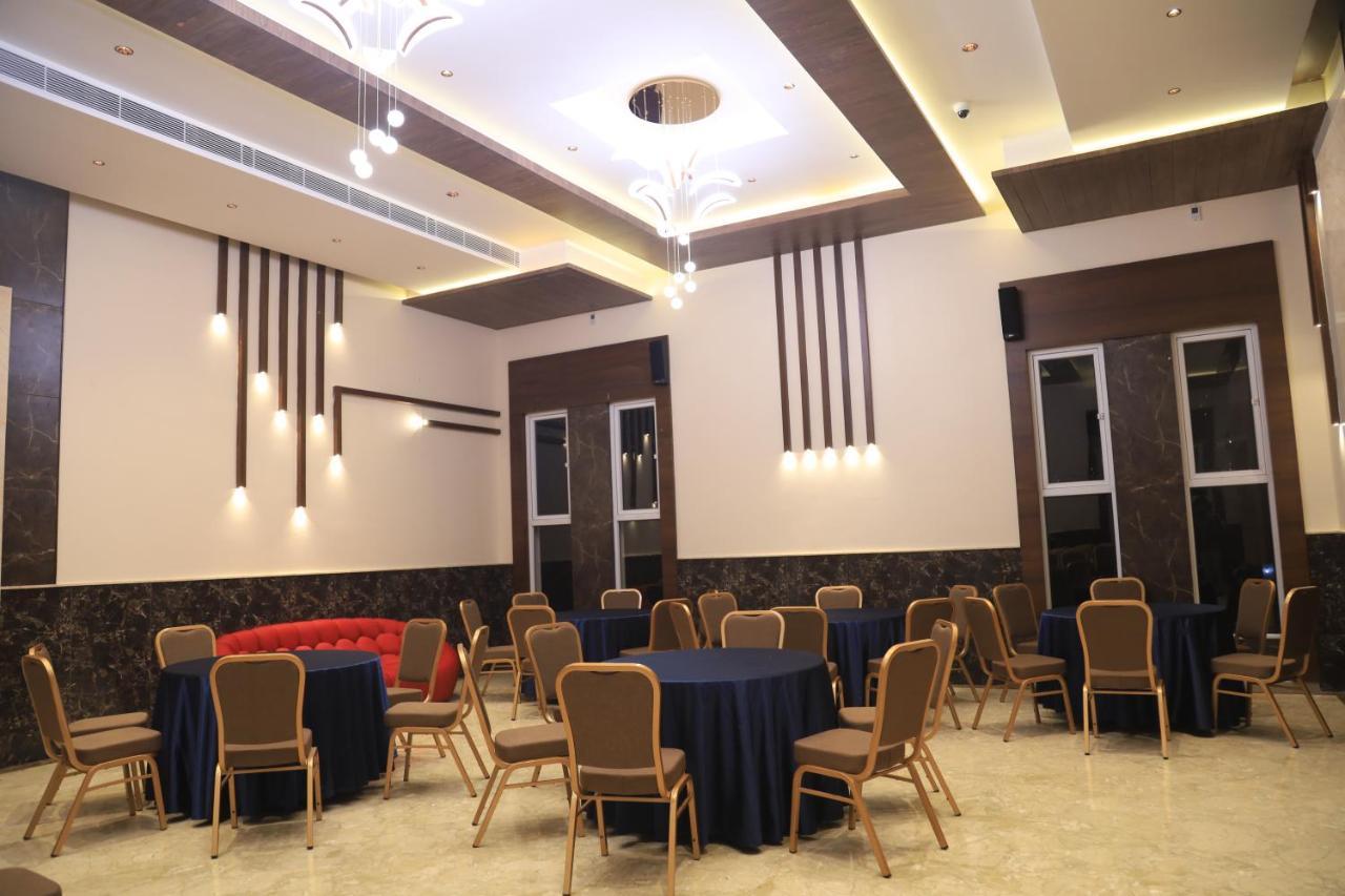 קומבאקונאם Kings Bury Inn מראה חיצוני תמונה