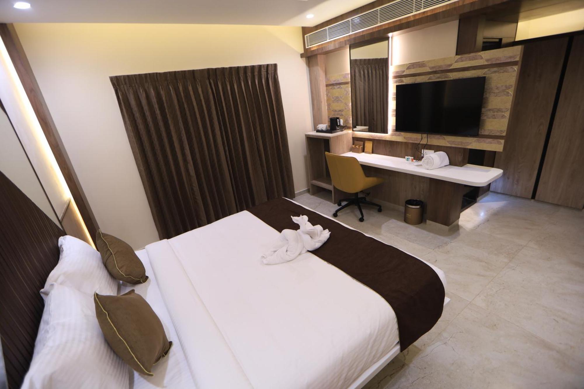 קומבאקונאם Kings Bury Inn מראה חיצוני תמונה